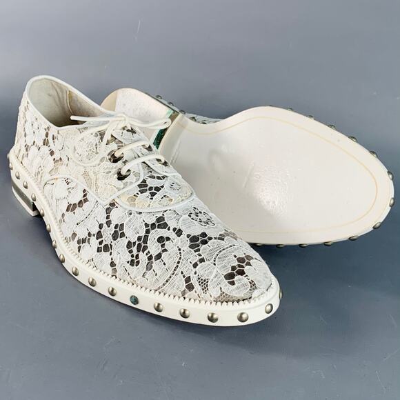 GIVENCHY Size 10 White Leather Lace Studded Derby Shoes - Picture 5 of 14